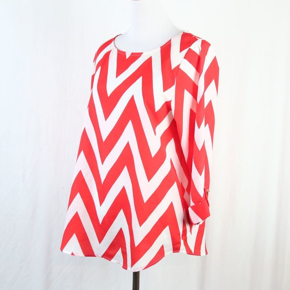 Everly Red White Chevron Stripe 3/4 Sleeve Blouse Top Semi Sheer Size Medium